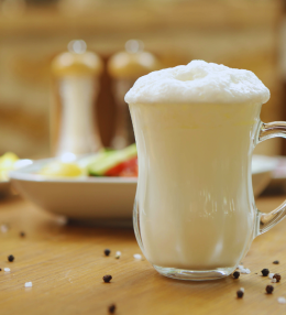 Geleneksel Ev Yapımı Ayran