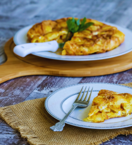 Patatesli Kaşarlı Omlet